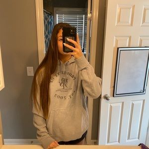 Under Armour Sweatshirt